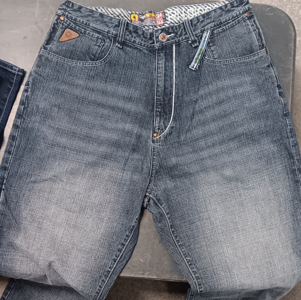 AKD jeans